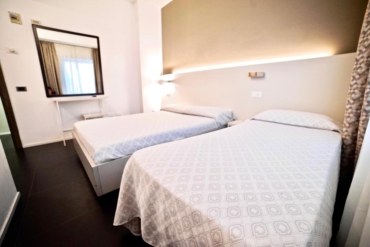 Hotel Centrale Mestre Luaran gambar