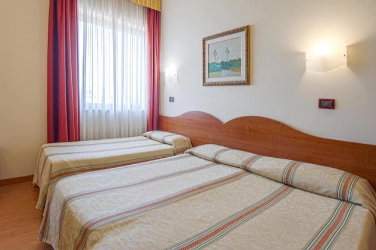Hotel Centrale Mestre Luaran gambar