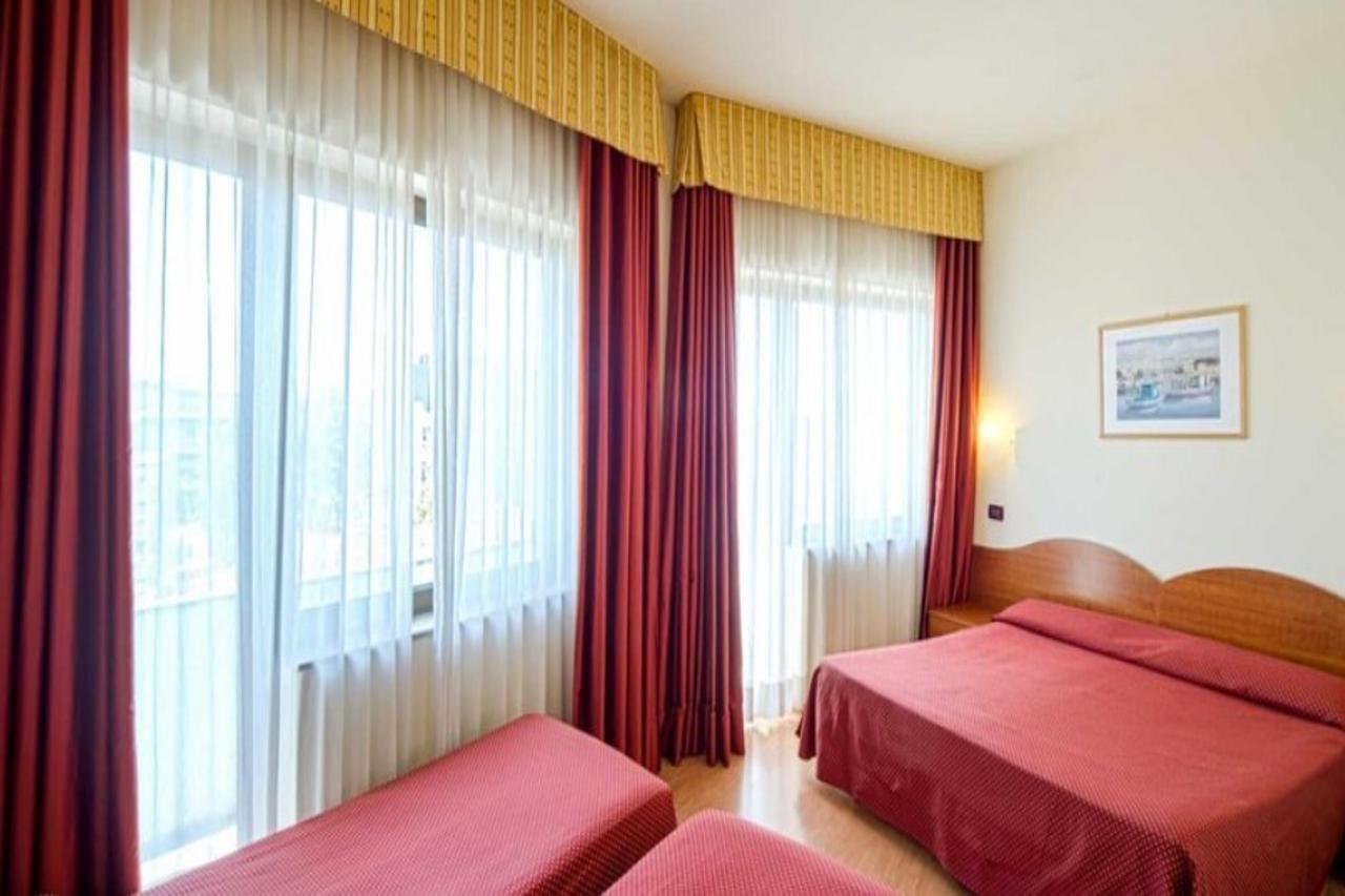 Hotel Centrale Mestre Luaran gambar
