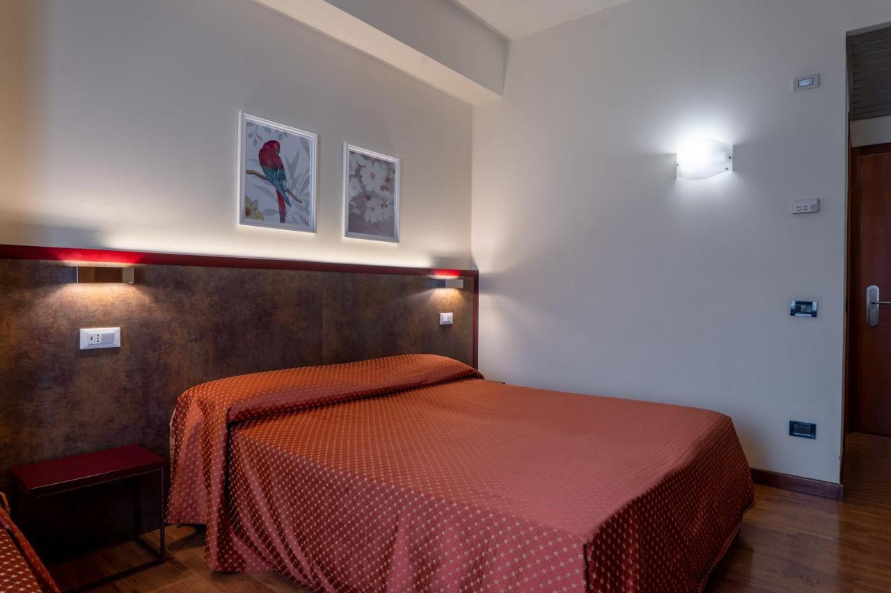 Hotel Centrale Mestre Luaran gambar