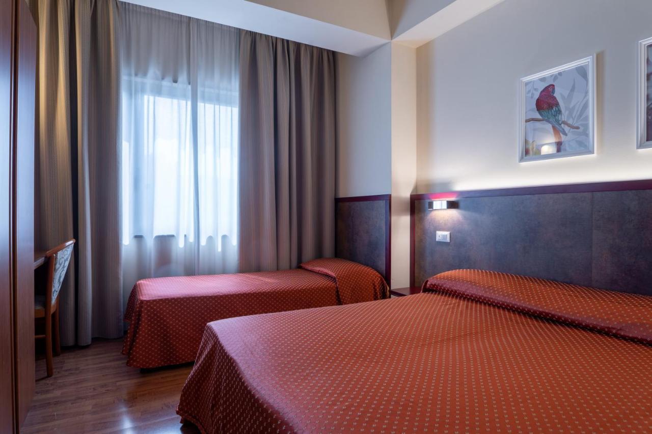 Hotel Centrale Mestre Luaran gambar