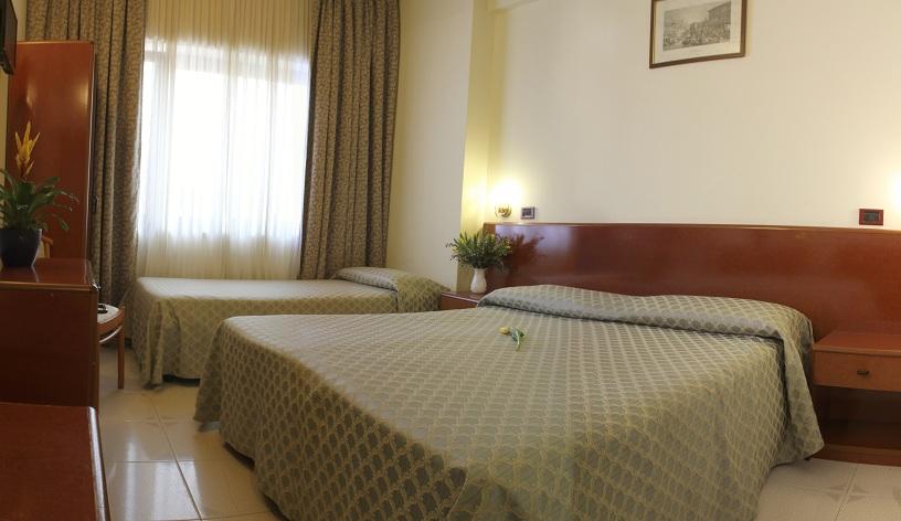 Hotel Centrale Mestre Luaran gambar