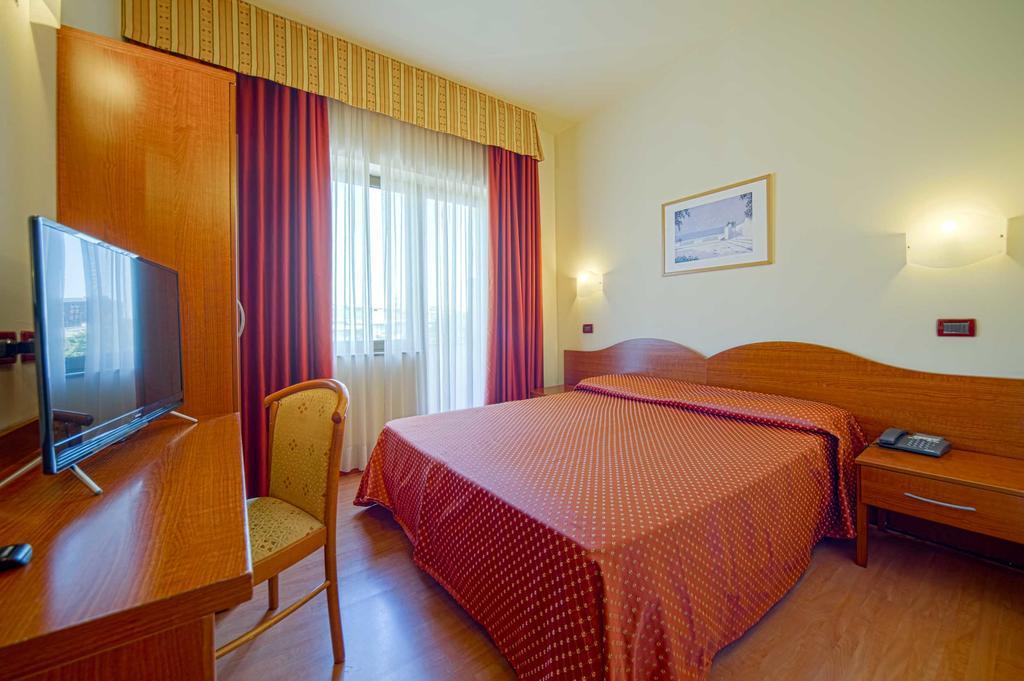 Hotel Centrale Mestre Luaran gambar