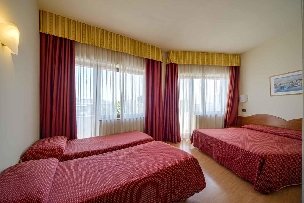 Hotel Centrale Mestre Luaran gambar
