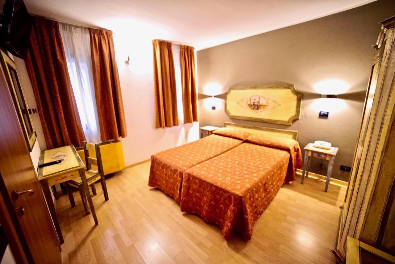 Hotel Centrale Mestre Luaran gambar
